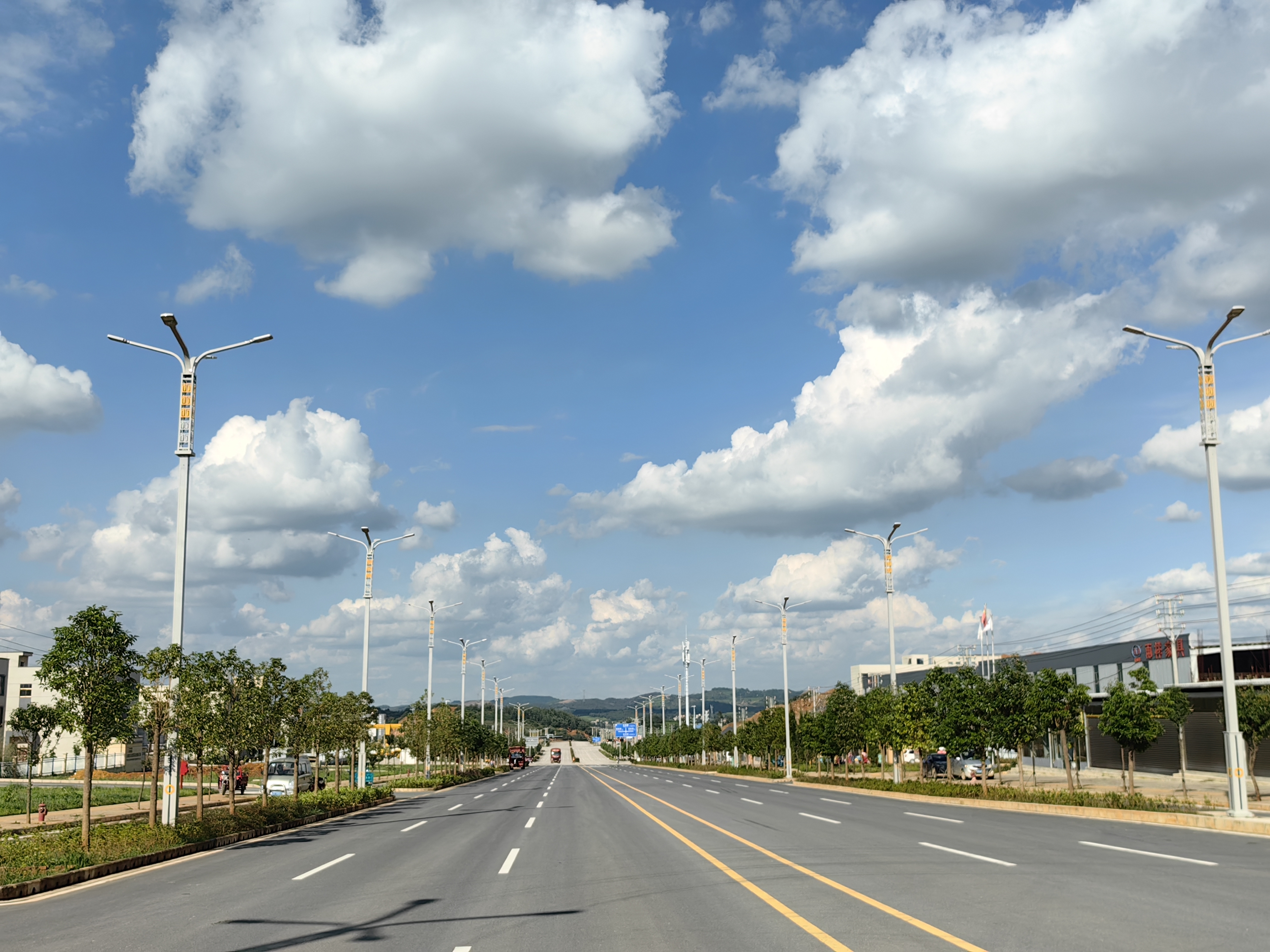 曲靖市馬龍工業園紅橋片區市電路燈項目